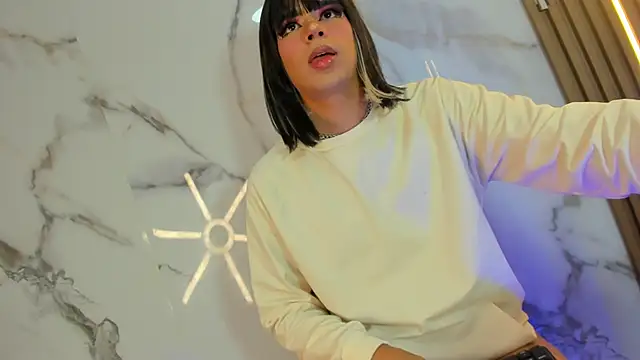 Snapshot of Tiff_Valentine chatting on 16, 2, 2025 Tiff Valentine online show from 16, 2, 2025