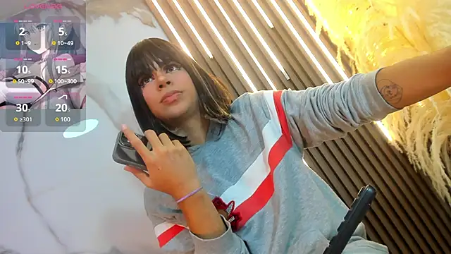 Snapshot of Tiff_Valentine chatting on 17, 3, 2025 Tiff Valentine online show from 17, 3, 2025