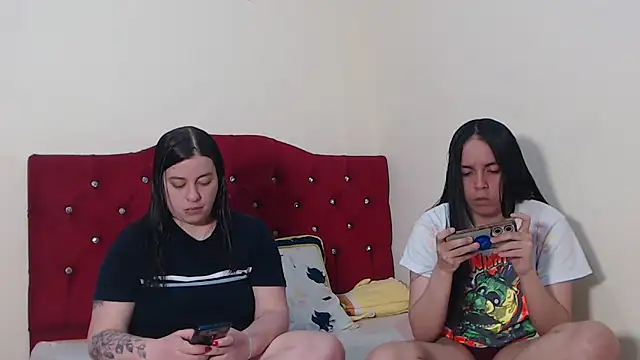 Snapshot of Lola_barbara chatting on 18, 10, 2025 Lola barbara online show from 18, 10, 2025