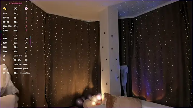 NaokoStifel online show from 26, 10, 2025