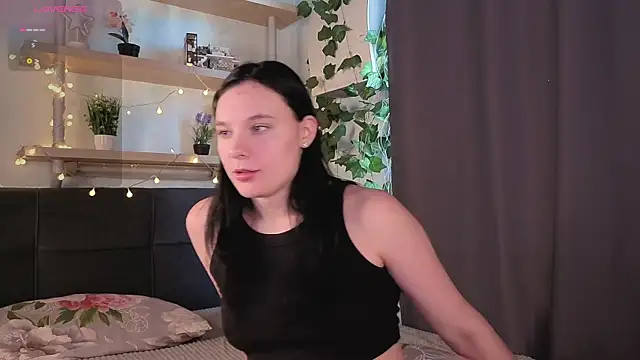 Snapshot of NaokoStifel chatting on 1, 7, 2026 NaokoStifel online show from 1, 7, 2026