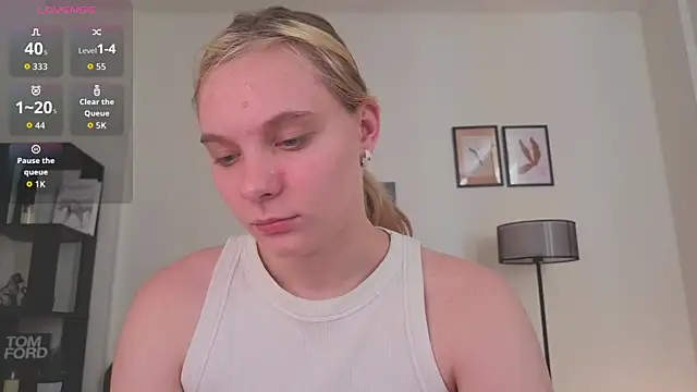Snapshot of NaokoStifel chatting on 17, 6, 2026 NaokoStifel online show from 17, 6, 2026