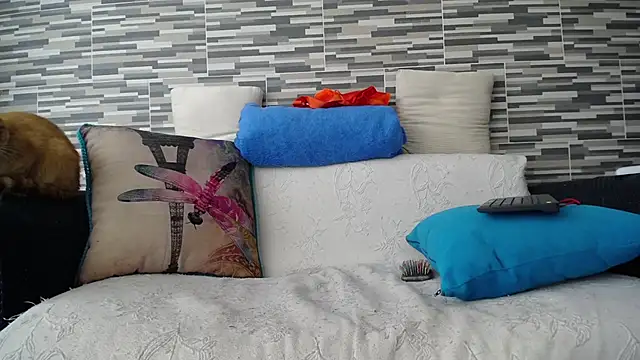 VioletaGomezCo online show from 16, 10, 2025