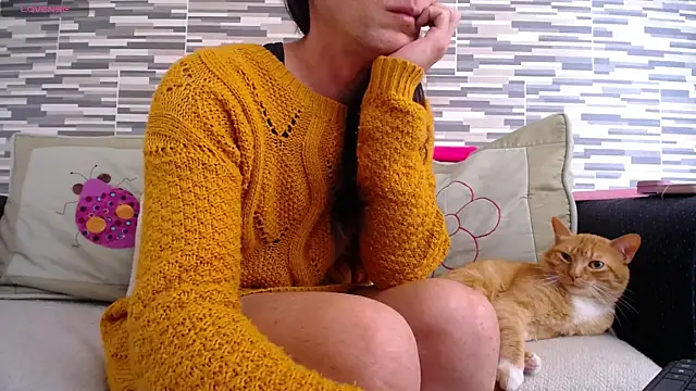 Snapshot of VioletaGomezCo chatting on 8, 7, 2026 VioletaGomezCo online show from 8, 7, 2026