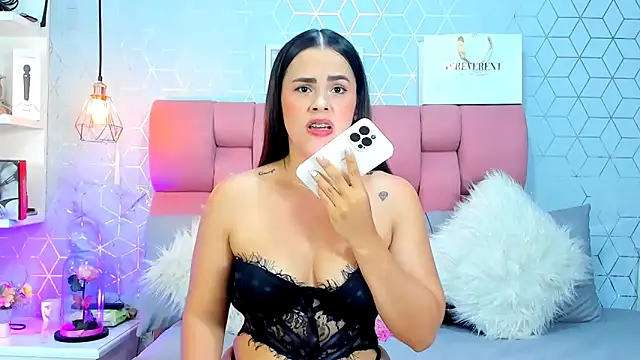 Snapshot of Zoebraham chatting on 20, 10, 2025 Zoebraham online show from 20, 10, 2025