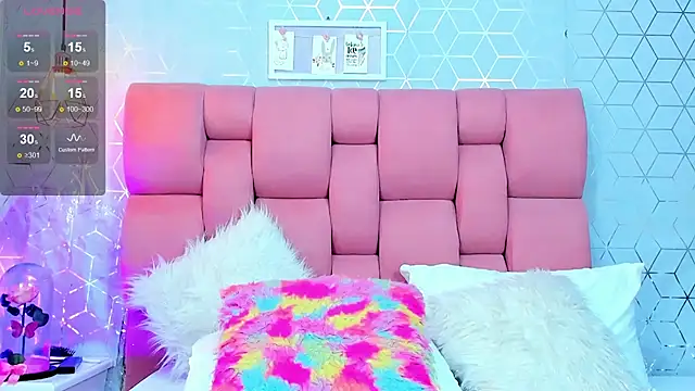 Snapshot of Zoebraham chatting on 15, 3, 2025 Zoebraham online show from 15, 3, 2025