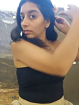 BrittanyDiaz online show from 13, 10, 2025