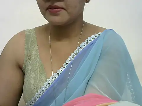 Snapshot of rashmika_reddy chatting on 29, 4, 2026 rashmika reddy online show from 29, 4, 2026