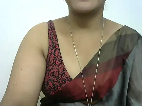 Snapshot of rashmika_reddy chatting on 30, 5, 2026 rashmika reddy online show from 30, 5, 2026
