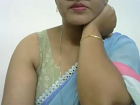Snapshot of rashmika_reddy chatting on 3, 6, 2026 rashmika reddy online show from 3, 6, 2026