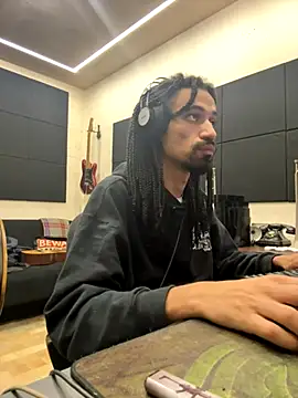 hotcamboy420 online show from 17, 11, 2025