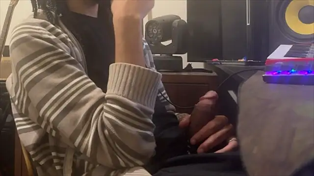 hotcamboy420 online show from 7, 11, 2025