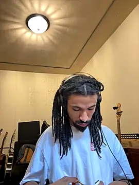 hotcamboy420 online show from 7, 11, 2025