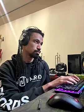 hotcamboy420 online show from 2, 11, 2025