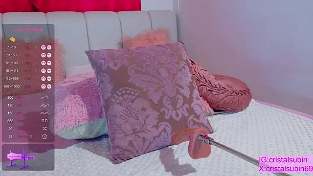 Snapshot of cristal_subin69 chatting on 21, 10, 2025 cristal subin69 online show from 21, 10, 2025