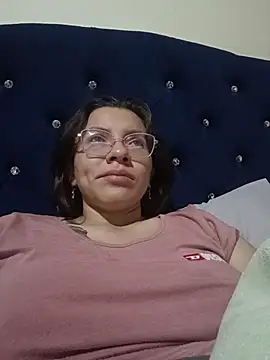 karlamorris  online show from 24, 10, 2025