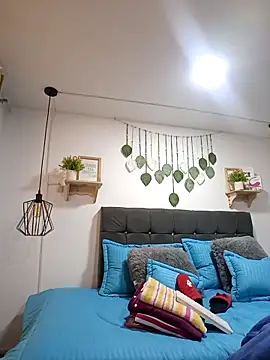 karlamorris  online show from 6, 10, 2025