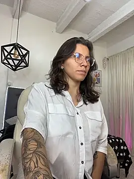karlamorris  online show from 9, 5, 2026