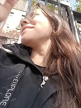 karlamorris  online show from 7, 11, 2025