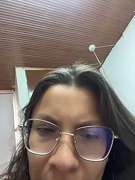 karlamorris  online show from 4, 6, 2026