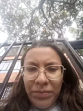 karlamorris  online show from 9, 9, 2025