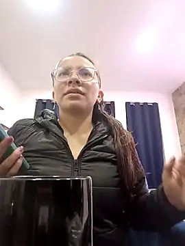 karlamorris  online show from 12, 9, 2025