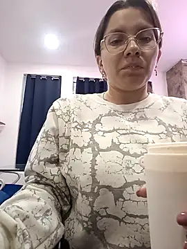 karlamorris  online show from 16, 9, 2025