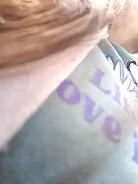 karlamorris  online show from 5, 10, 2025