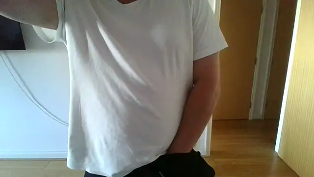 Nizzlivecam online show from 25, 4, 2026