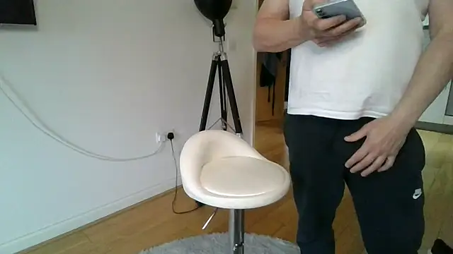 Nizzlivecam online show from 29, 3, 2026