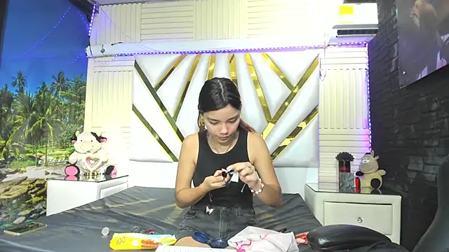 Ashley James online show from 22, 10, 2025