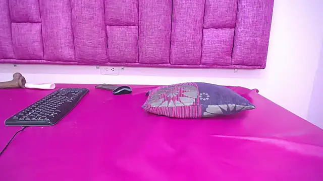 Briannacastello online show from 12, 1, 2025