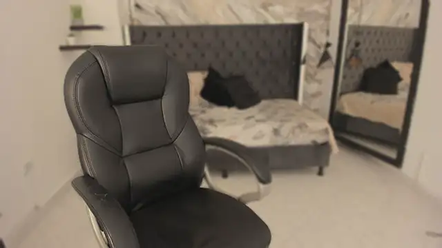 renee shelby  online show from 21, 4, 2026