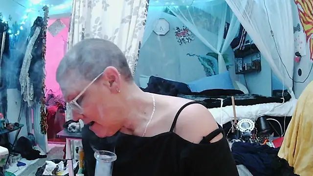 juscjen online show from 13, 2, 2026