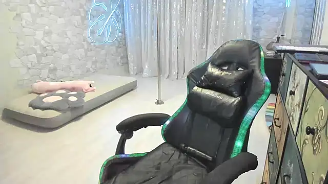 JessicaFamee online show from 1, 4, 2026