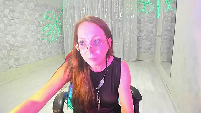 JessicaFamee online show from 18, 10, 2025