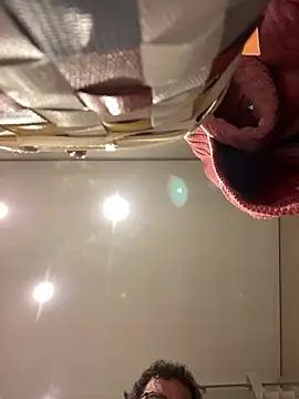 Snapshot of Mysteriousman83 chatting on 18, 1, 2025 Mysteriousman83 online show from 18, 1, 2025