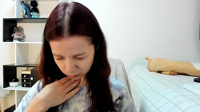 crystal lilith online show from 28, 2, 2025