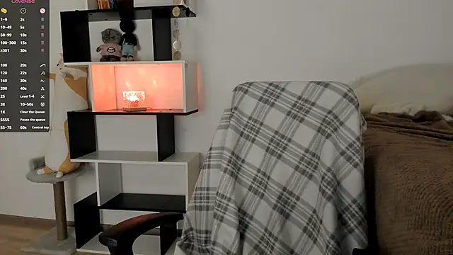 crystal lilith online show from 22, 3, 2025