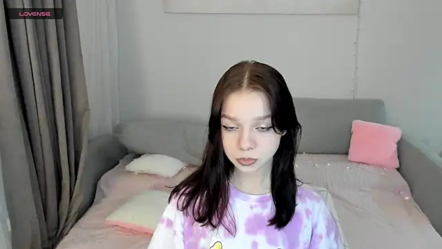 crystal lilith online show from 18, 1, 2026