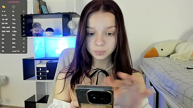 crystal lilith online show from 14, 2, 2025