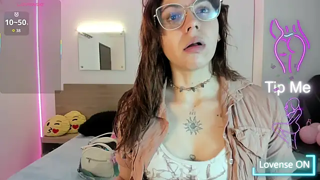 april dumont online show from 15, 9, 2025