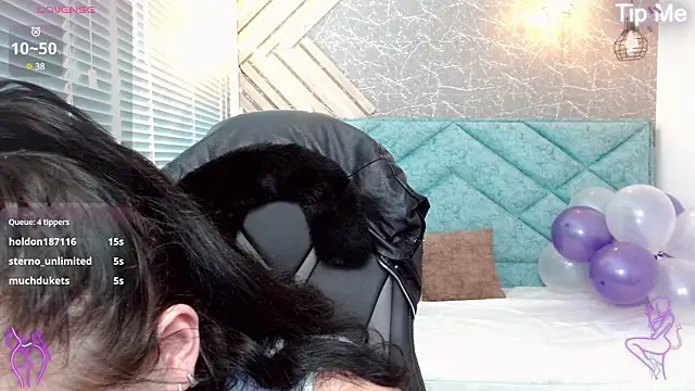 april dumont online show from 18, 3, 2025