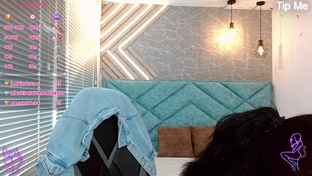 april dumont online show from 5, 3, 2025