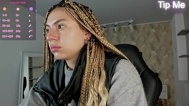 april dumont online show from 17, 2, 2026