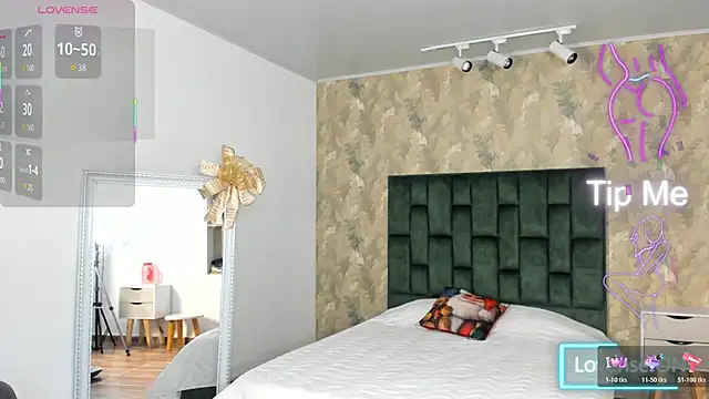 april dumont online show from 26, 11, 2025