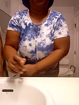 melalove88 online show from 27, 1, 2025