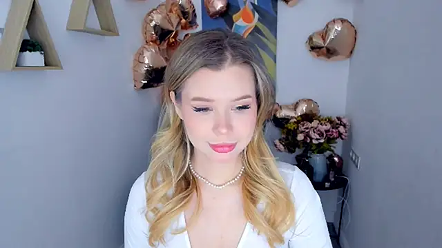 FollowLovee online show from 11, 2, 2026