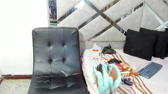 EvaxEmma online show from 27, 5, 2026