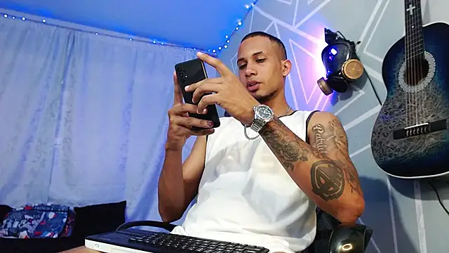 MagnusFrost online show from 19, 3, 2025